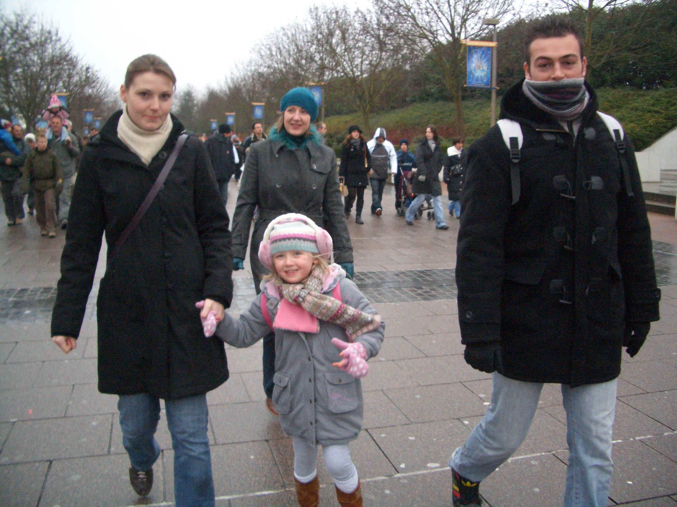 i21.JPG (1920383 bytes)